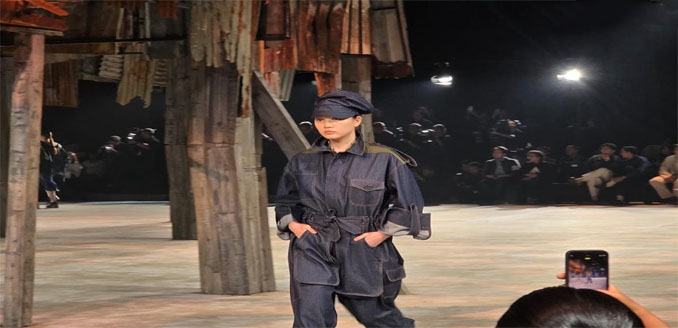 Identity and Genderless Fashion Meet on One Stage