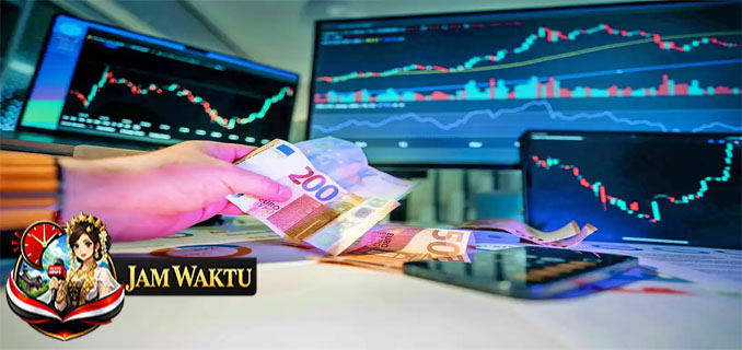 European Stocks Fall, Tech and Retail Shares Lead Indexes