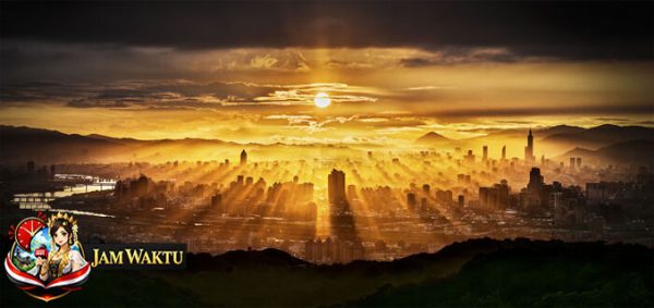 33 Iconic Shots, International Photography Awards