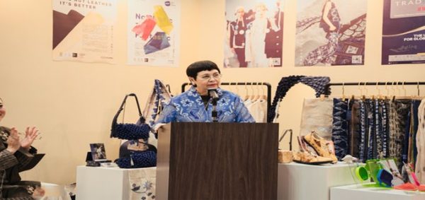 Ambassador Kartini opened the Indonesian Pavilion at Fashion World Tokyo 2026